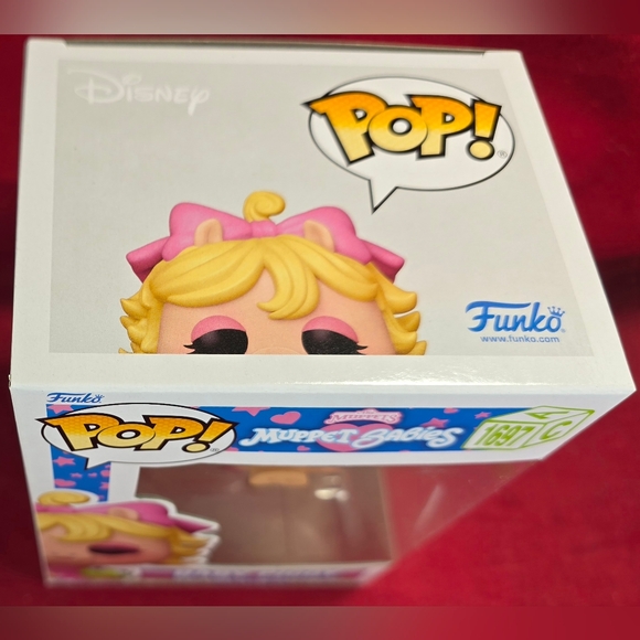Baby Piggy Funko #1697 (Nib) With Pop Protector - Picture 4 of 7